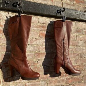 NEW IN BOX KENNETH COLE BROWN TALL BOOT 9/9.5